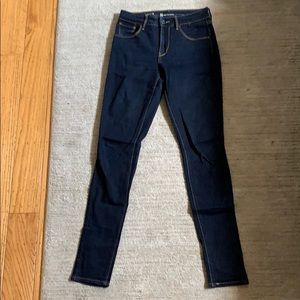 Levi’s high rise skinny jeans size 24